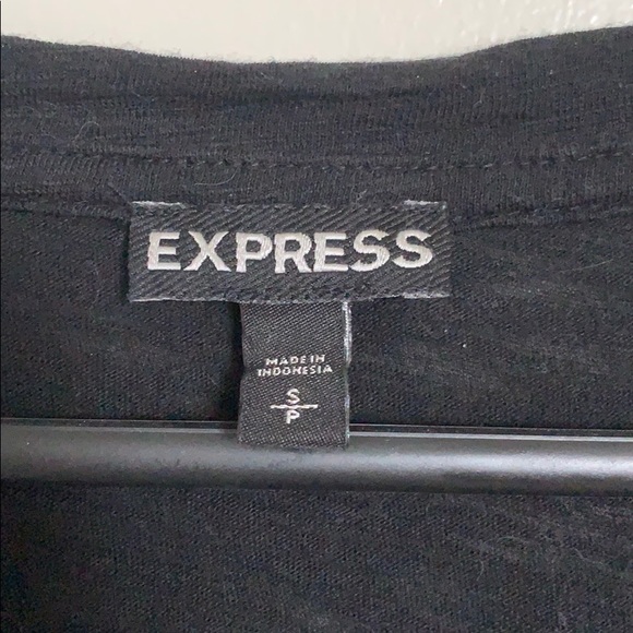 Express half paisley design black tee - Picture 5 of 6